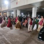 आधुनिकता की चकाचौंध के बीच धर्म और गरबा बन रहे युवाओं की पहचान*